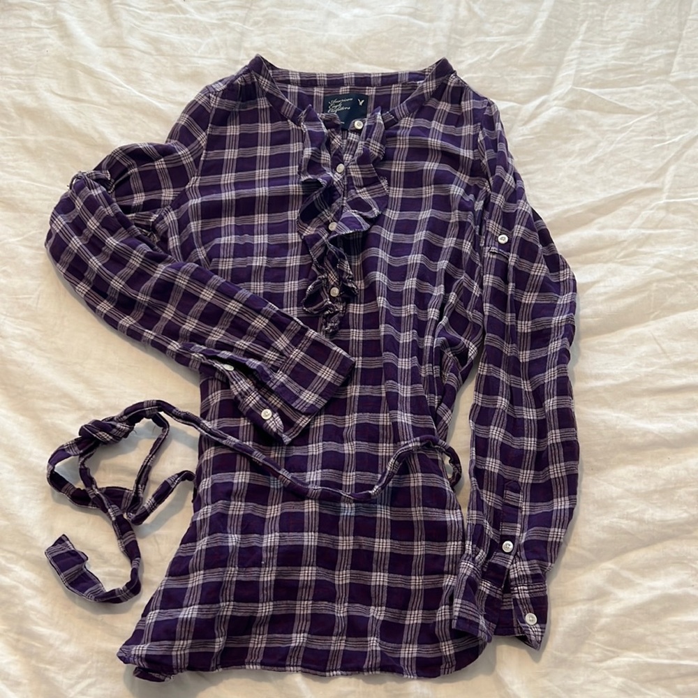 American Eagle top size 4